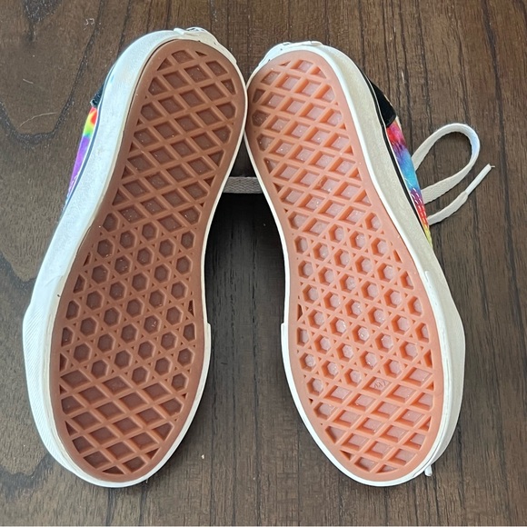 Vans Colorful Kids Sneakers with Black Accents - size 12 - Picture 8 of 10